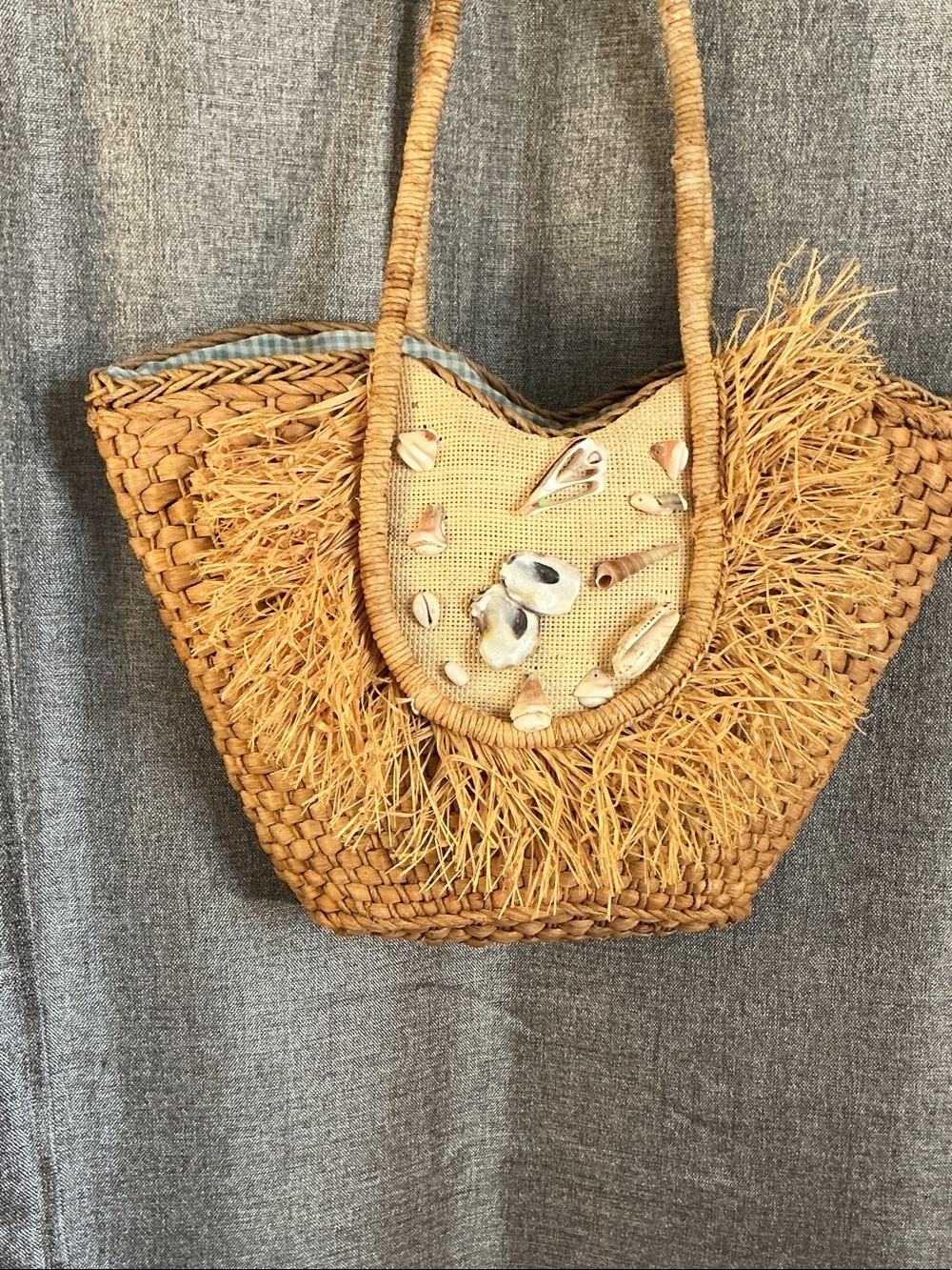 Woven Raffia Shell Tote Bag in Natural
